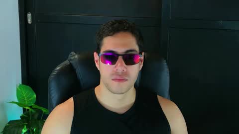 Snapshot of camara110 chatting on February 2025 12:19:02 AM camara110 online show from February 2025 12:19:02 AM