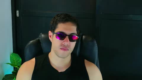 Snapshot of camara110 chatting on February 2025 03:23:02 AM camara110 online show from February 2025 03:23:02 AM