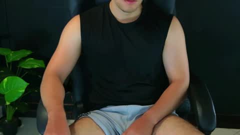 Snapshot of camara110 chatting on March 2025 03:12:02 PM camara110 online show from March 2025 03:12:02 PM