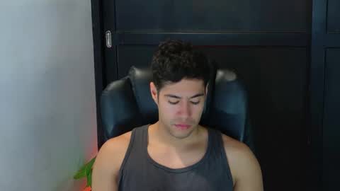 Snapshot of camara110 chatting on October 2025 12:05:02 AM camara110 online show from October 2025 12:05:02 AM