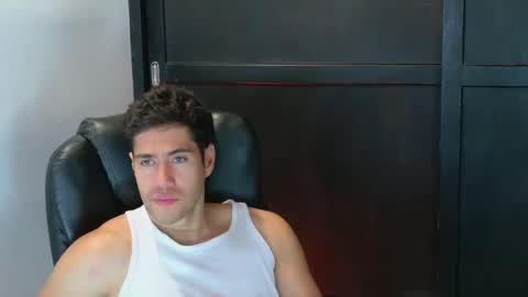 Snapshot of camara110 chatting on October 2025 03:25:03 AM camara110 online show from October 2025 03:25:03 AM