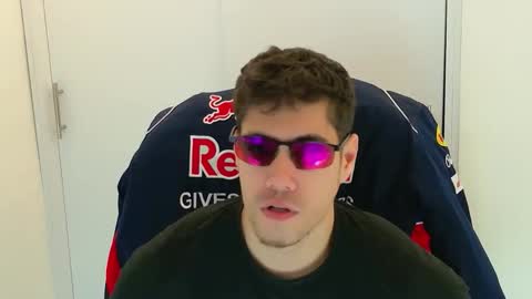 Snapshot of camara110 chatting on November 2025 10:23:02 PM camara110 online show from November 2025 10:23:02 PM