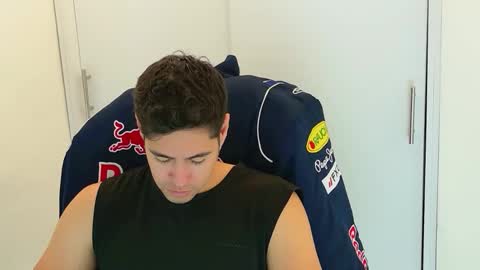 Snapshot of camara110 chatting on December 2025 06:14:03 PM camara110 online show from December 2025 06:14:03 PM