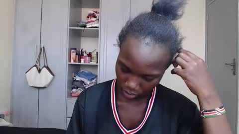 Snapshot of camclit chatting on January 2025 05:56:01 AM Princess online show from January 2025 05:56:01 AM