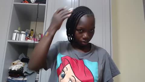 Snapshot of camclit chatting on March 2025 05:43:02 AM Princess online show from March 2025 05:43:02 AM