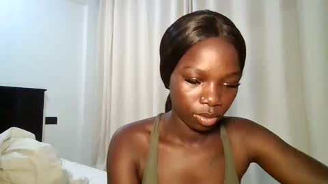 Snapshot of camclit chatting on January 2026 07:14:01 AM Princess online show from January 2026 07:14:01 AM