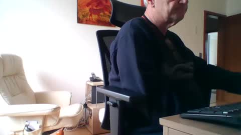 Snapshot of camcologne chatting on January 2025 01:11:02 PM camcologne online show from January 2025 01:11:02 PM