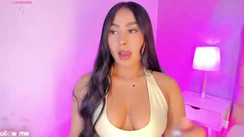 Snapshot of cameliaa_smiith chatting on June 2026 03:44:01 AM Camelia Smith online show from June 2026 03:44:01 AM