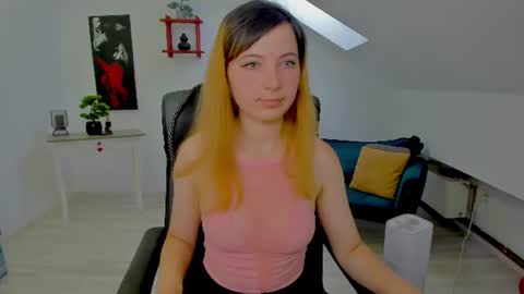 Snapshot of camelliastone chatting on July 2026 06:08:02 AM Camelia online show from July 2026 06:08:02 AM