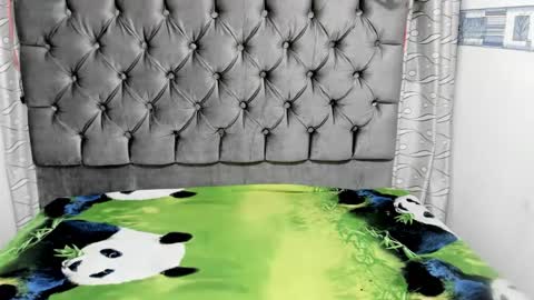 Snapshot of cameron_20_ chatting on October 2025 01:01:02 PM cameron_20_ online show from October 2025 01:01:02 PM