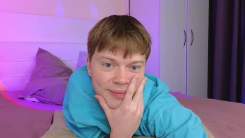 Cameron online show from November 2025 08:39:02 AM