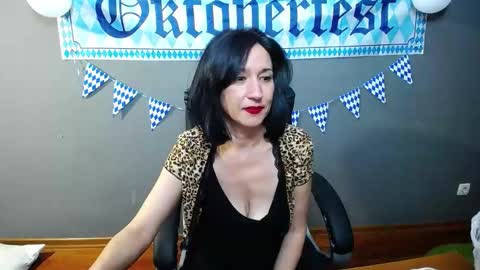 Cameronenns online show from September 2025 04:44:02 PM