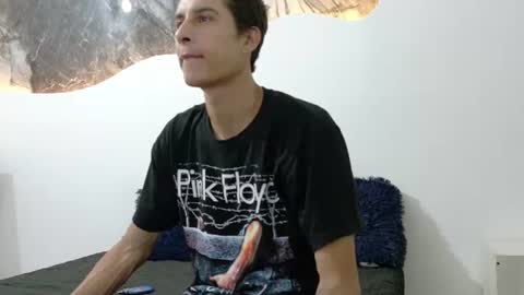 Snapshot of cameronsilverman chatting on June 2026 09:06:02 PM cameronsilverman online show from June 2026 09:06:02 PM