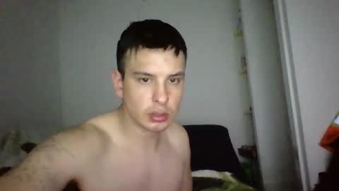 Snapshot of camerontrodd404 chatting on March 2025 04:07:01 AM ladylover online show from March 2025 04:07:01 AM