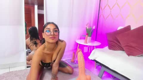 Camila online show from February 2025 04:25:02 AM