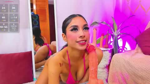 Camila online show from October 2025 04:20:02 AM