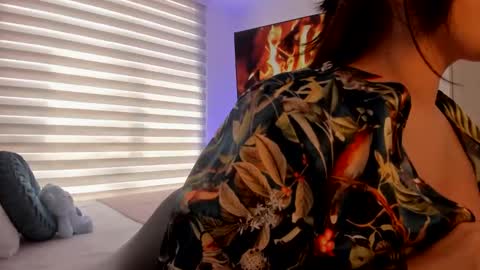 camila   online show from January 2025 04:06:01 PM