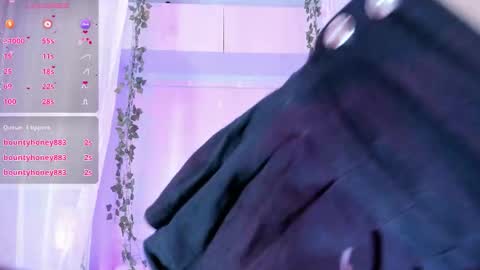 camiigox online show from November 2025 07:57:01 PM