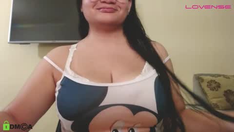 Camila  online show from October 2025 07:55:02 PM