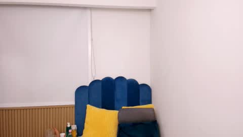 Camila online show from December 2025 01:03:01 AM