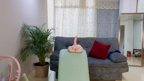 Camil online show from February 2025 01:33:01 PM