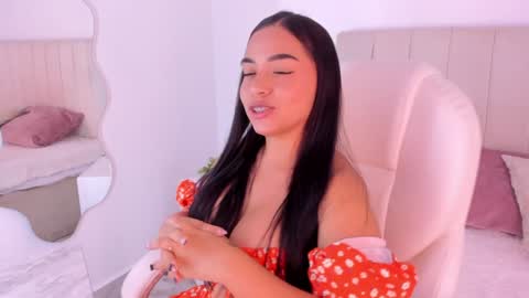 Snapshot of camila_adams chatting on December 2024 05:44:01 PM Cami online show from December 2024 05:44:01 PM