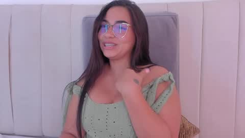 Snapshot of camila_adams chatting on January 2025 11:01:02 PM Cami online show from January 2025 11:01:02 PM
