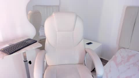 Snapshot of camila_adams chatting on February 2025 10:13:01 PM Cami online show from February 2025 10:13:01 PM