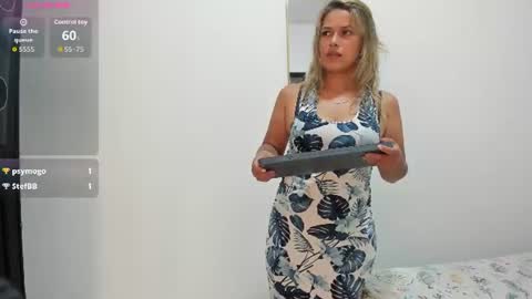 Snapshot of camila_borbon_ chatting on August 2026 12:43:02 AM online show from August 2026 12:43:02 AM
