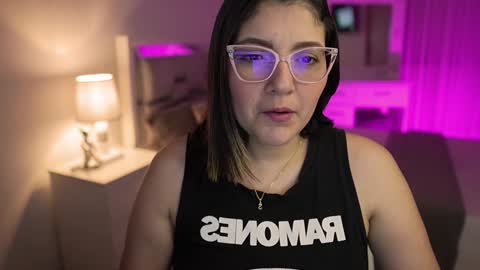 Camila buitrago online show from December 2024 10:50:01 PM