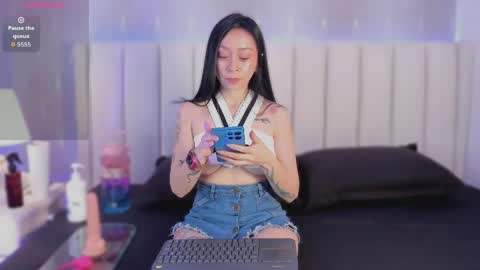 Snapshot of camila_harrington chatting on May 2026 04:07:02 AM CAMI online show from May 2026 04:07:02 AM