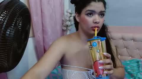 camila_meza online show from April 2026 09:15:02 PM