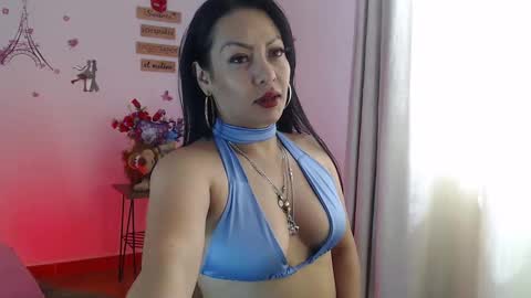 Snapshot of camilateylor chatting on February 2025 06:34:02 PM Camila Teylor online show from February 2025 06:34:02 PM