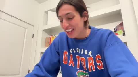 Snapshot of camiliakxoxo chatting on February 2025 03:55:02 AM camiliakxoxo online show from February 2025 03:55:02 AM