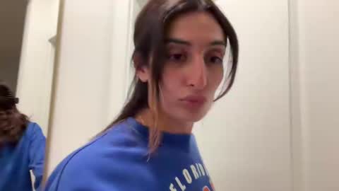 Snapshot of camiliakxoxo chatting on March 2025 03:29:02 AM camiliakxoxo online show from March 2025 03:29:02 AM