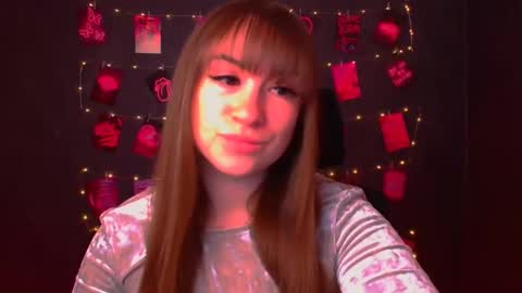 Snapshot of camilla_body chatting on April 2026 05:30:01 AM Camilla online show from April 2026 05:30:01 AM