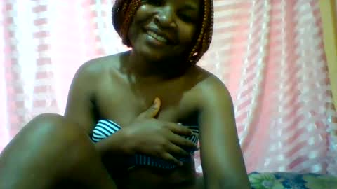 camillah_sweet online show from April 2026 01:10:02 PM