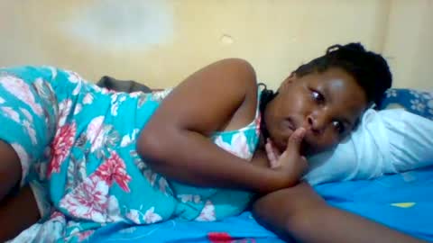 Snapshot of camillah_sweet chatting on June 2026 10:15:01 AM camillah_sweet online show from June 2026 10:15:01 AM