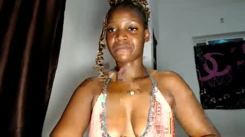 Snapshot of camillasoofine chatting on May 2026 07:00:01 PM camillasoofine online show from May 2026 07:00:01 PM