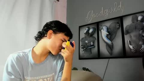 Camillo Virgil online show from October 2025 11:00:02 AM