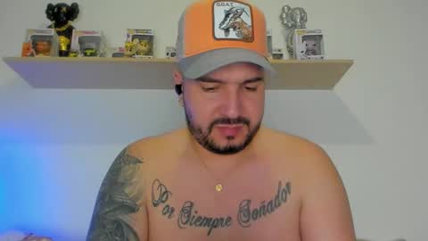 camilo_restrepo21 online show from March 2026 02:06:02 AM