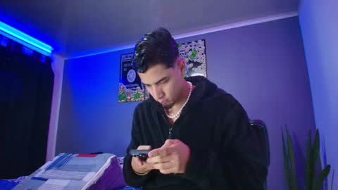 Snapshot of camiloalvarezzz3 chatting on October 2025 09:43:01 AM CAMILO online show from October 2025 09:43:01 AM