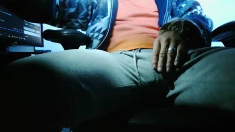 Snapshot of camiloincubo305064 chatting on November 2025 12:27:01 PM camiloincubo305064 online show from November 2025 12:27:01 PM