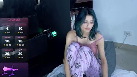 Cami  online show from November 2025 02:06:01 AM