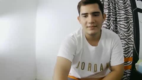 Camilowhite  online show from September 2025 07:08:01 PM