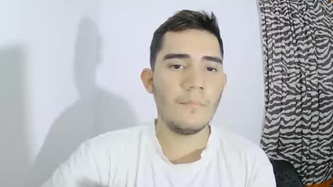 Camilowhite  online show from October 2025 07:03:01 PM