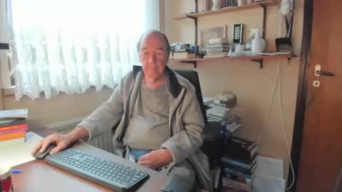 Snapshot of cammee chatting on January 2025 11:26:01 AM Cammee online show from January 2025 11:26:01 AM