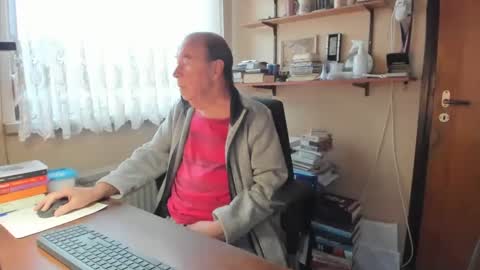 Snapshot of cammee chatting on January 2025 07:57:01 AM Cammee online show from January 2025 07:57:01 AM