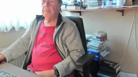 Snapshot of cammee chatting on February 2025 03:28:02 PM Cammee online show from February 2025 03:28:02 PM