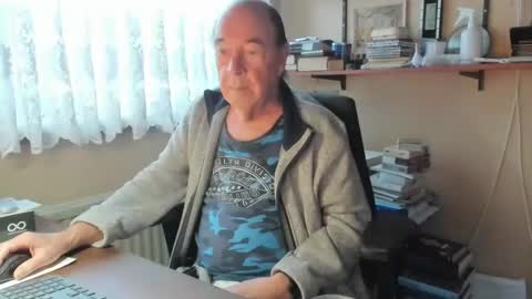 Snapshot of cammee chatting on February 2025 08:33:02 AM Cammee online show from February 2025 08:33:02 AM